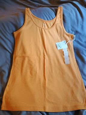 NWT a.n.a. Women's Size Large Gold Tank Top - Lightweight Everyday Layering